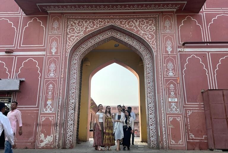 EF2D8FA0-DEBE-4B8E-9A7C-7DF0CBA309D4_1_105_c